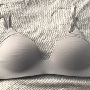 VS lightly lined wireless t-Shirt bra